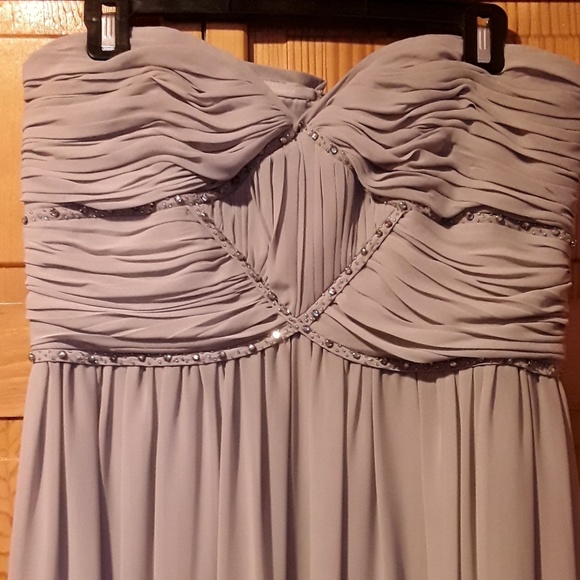 Dress - Picture 2 of 4